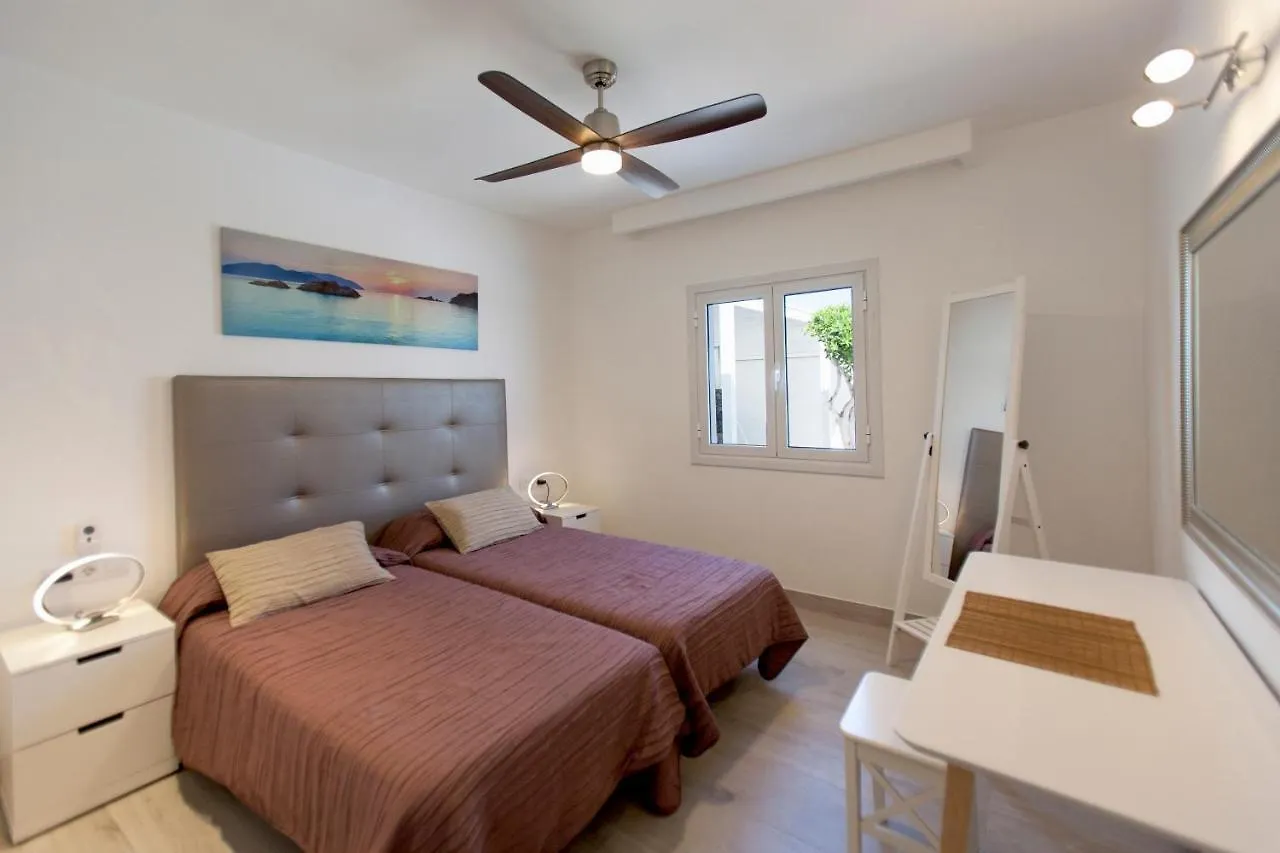 3 Bedroom Villa Delphi With Private Heated Pool. Puerto del Carmen
