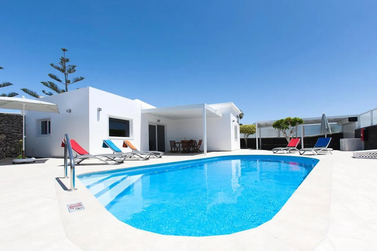 3 Bedroom Villa Delphi With Private Heated Pool. Puerto del Carmen  Spain
